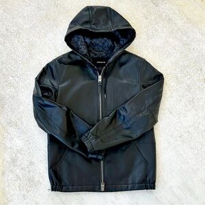 🌿 COACH leather jacket